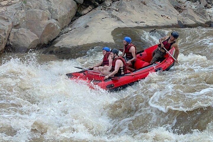 Geniet van een dag vol avontuur met de Sticky Waterfall, ATV-ritten en wildwaterraften nabij Chiang Mai, foto 12 | wizardtrip