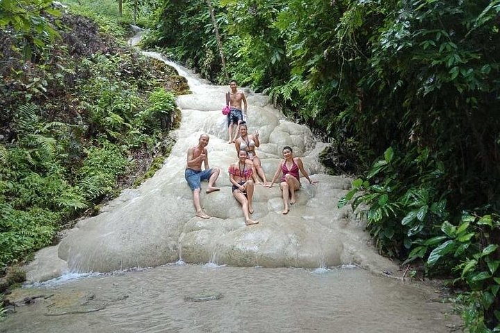 Geniet van een dag vol avontuur met de Sticky Waterfall, ATV-ritten en wildwaterraften nabij Chiang Mai, foto 24 | wizardtrip