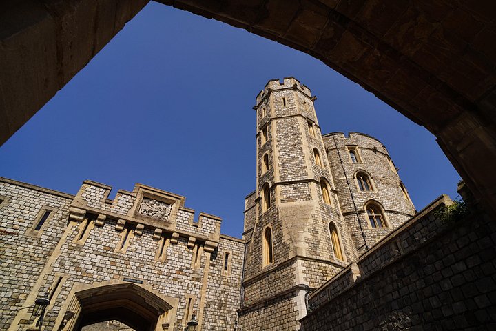 Tur i liten grupp som besöker Stonehenge, Bath och Windsor Castle från London, foto 15 | wizardtrip