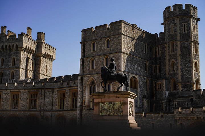Tur i liten grupp som besöker Stonehenge, Bath och Windsor Castle från London, foto 17 | wizardtrip