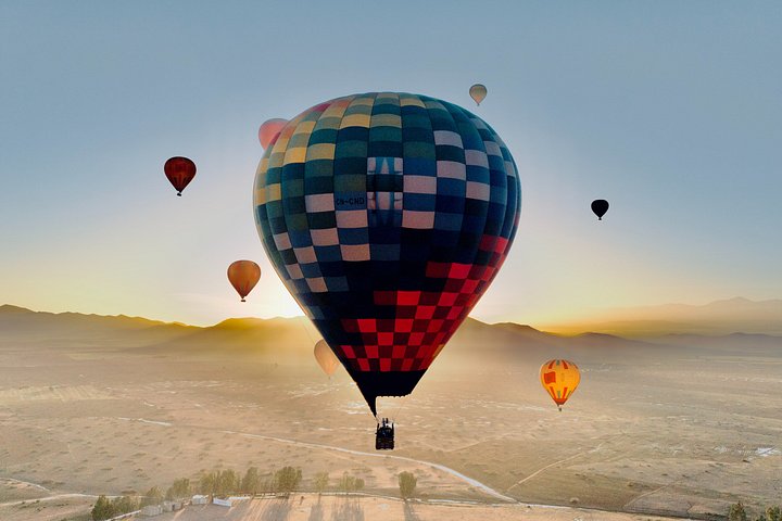 Vol en montgolfière au-dessus de Marrakech au lever du soleil avec petit-déjeuner berbère, photo 9 | wizardtrip