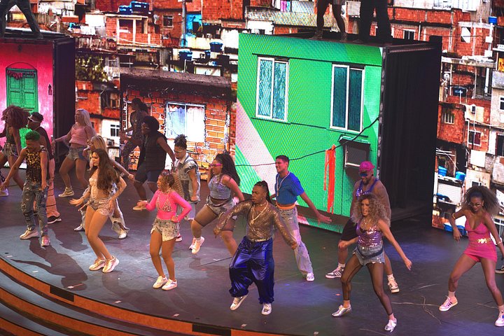Eine lebhafte Dinner-Show in Rio de Janeiro mit brasilianischer Musik, Tanz und Küche, Foto 21 | wizardtrip
