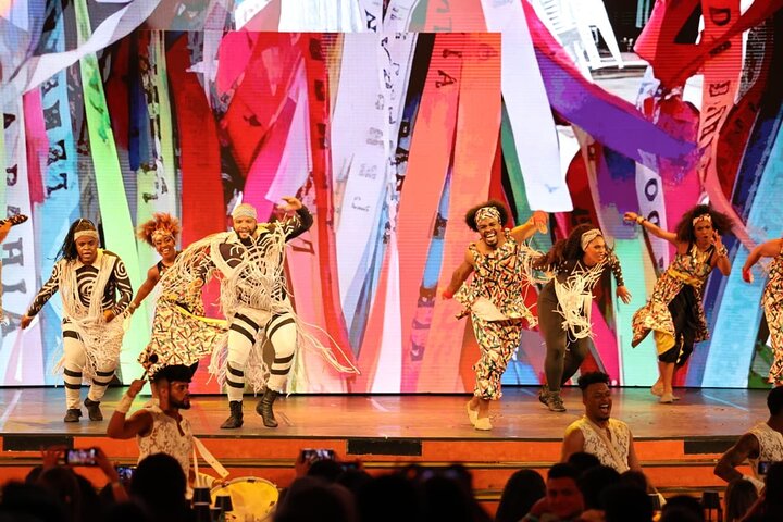 Eine lebhafte Dinner-Show in Rio de Janeiro mit brasilianischer Musik, Tanz und Küche, Foto 22 | wizardtrip