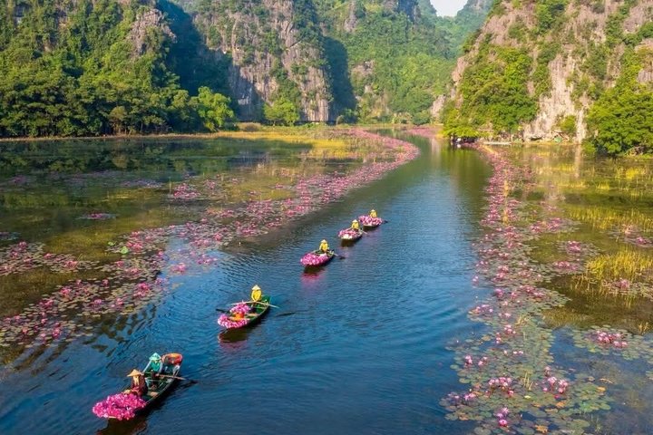 Balade en bateau pittoresque et vues panoramiques à Ninh Binh, Vietnam, photo 16 | wizardtrip