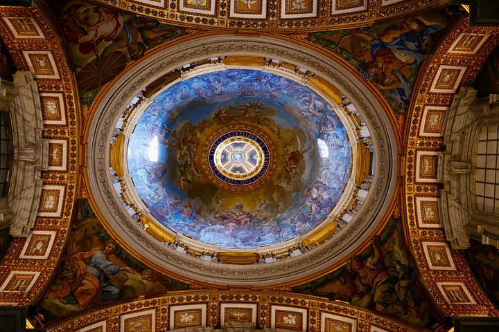 Rondleiding door de Sint-Pietersbasiliek, koepelbeklimming en grotten in Rome, Italië, foto 16 | wizardtrip