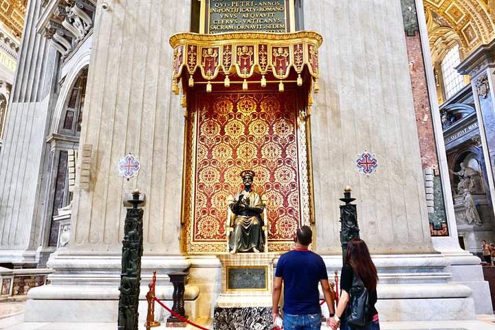 Rondleiding door de Sint-Pietersbasiliek, koepelbeklimming en grotten in Rome, Italië, foto 17 | wizardtrip