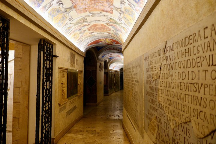 Rondleiding door de Sint-Pietersbasiliek, koepelbeklimming en grotten in Rome, Italië, foto 18 | wizardtrip