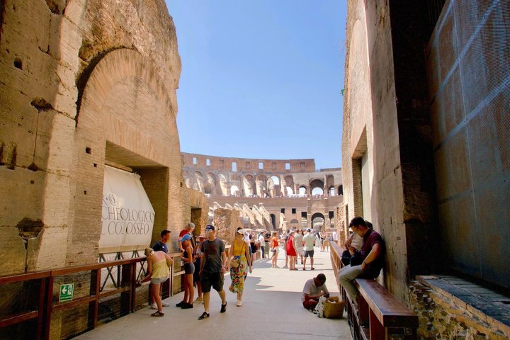 Geführte Tour durch das antike römische Kolosseum, Forum und den Palatin, Foto 8 | wizardtrip