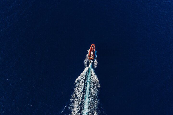 Snorkeling adventure in Maui's Molokini Crater and Turtle Town with vibrant marine life, photo 6 | wizardtrip