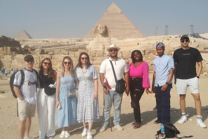 Tour privado de las pirámides de Giza, la Esfinge y el Gran Museo Egipcio en Giza, Egipto, foto 23 | wizardtrip