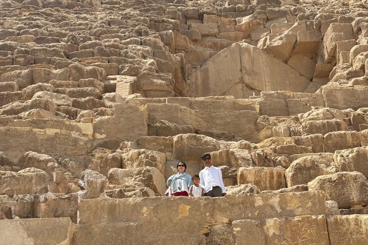 Tour privado de las pirámides de Giza, la Esfinge y el Gran Museo Egipcio en Giza, Egipto, foto 30 | wizardtrip