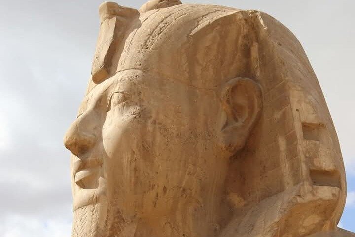 Excursion d'une journée explorant les pyramides égyptiennes antiques et les sites historiques près du Caire, photo 13 | wizardtrip