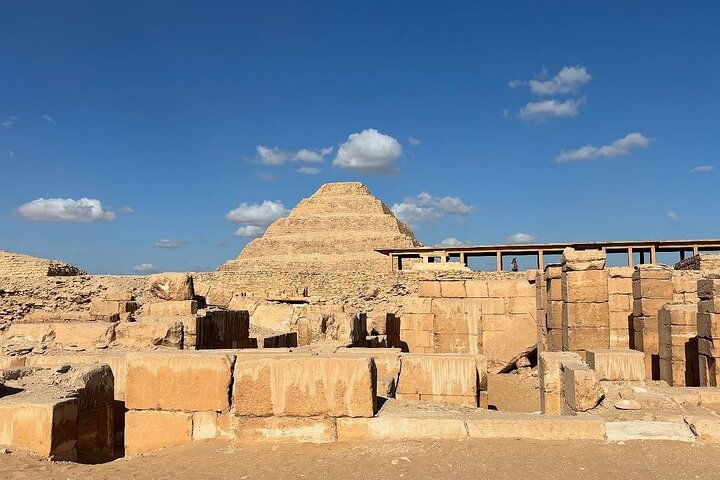 Excursion d'une journée explorant les pyramides égyptiennes antiques et les sites historiques près du Caire, photo 15 | wizardtrip