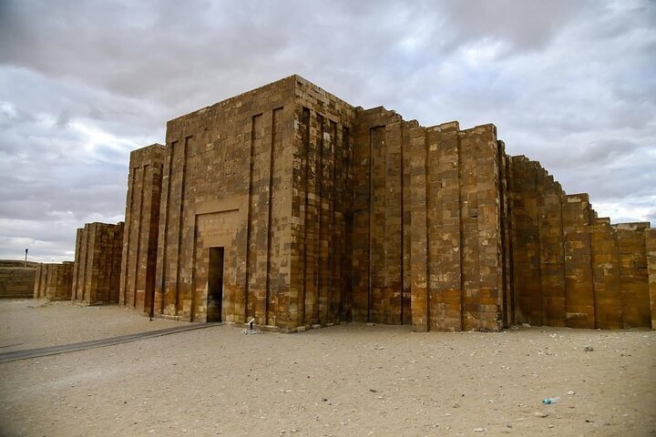 Excursion d'une journée explorant les pyramides égyptiennes antiques et les sites historiques près du Caire, photo 22 | wizardtrip