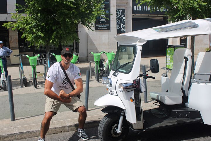 Private umweltfreundliche Tour zu Lissabons Wahrzeichen in Elektro-Tuk-Tuks oder Quads mit lokalem Reiseleiter, Foto 31 | wizardtrip