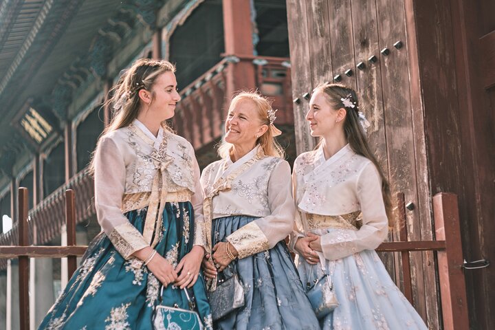 Erleben Sie ein königliches Hanbok-Fotoshooting und eine historische Tour im Gyeongbokgung Palast in Seoul, Foto 17 | wizardtrip