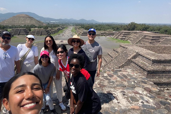 Visite matinale des pyramides de Teotihuacan avec la guide Angela, incluant transport et nourriture locale, photo 14 | wizardtrip