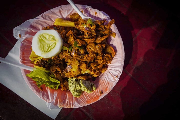 Explore Colombo's food and culture by tuk-tuk, tasting local delicacies and visiting key landmarks, photo 15 | wizardtrip