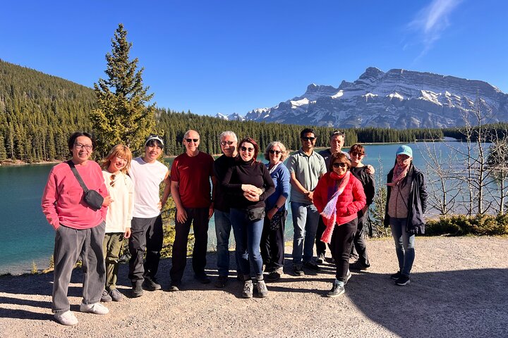 Naturskjønn tur til kanadiske Rocky Mountains-innsjøer og Banff by, inkludert Lake Louise og Moraine Lake, foto 24 | wizardtrip
