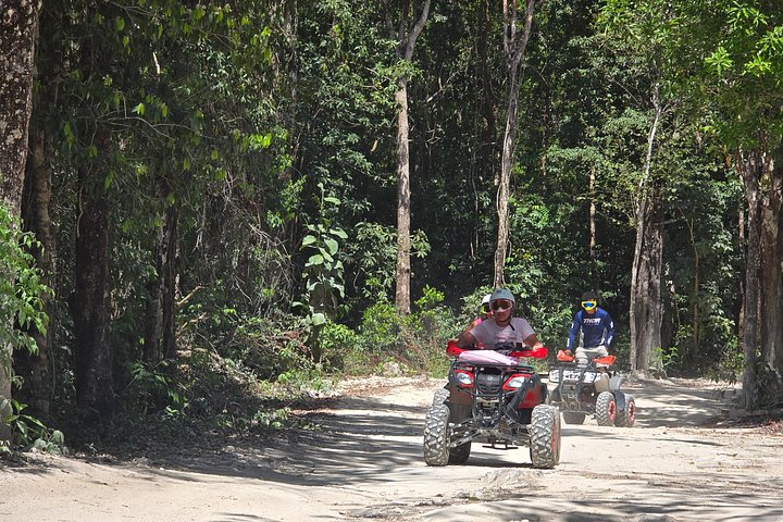 Tour en VTT à travers la jungle et un village maya à Cozumel, Mexique, avec baignade dans un cénote, photo 18 | wizardtrip