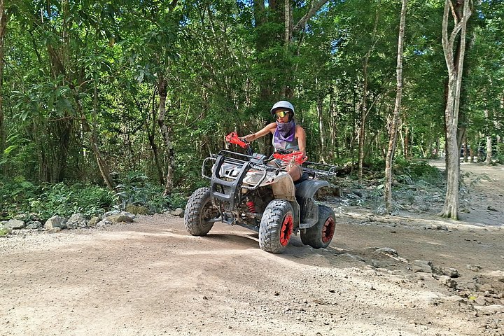 Tour en VTT à travers la jungle et un village maya à Cozumel, Mexique, avec baignade dans un cénote, photo 19 | wizardtrip