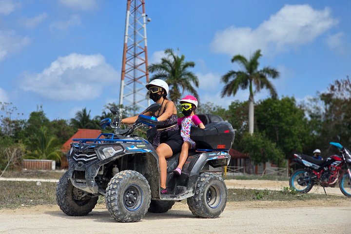 Tour en VTT à travers la jungle et un village maya à Cozumel, Mexique, avec baignade dans un cénote, photo 39 | wizardtrip
