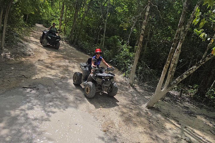 Tour en VTT à travers la jungle et un village maya à Cozumel, Mexique, avec baignade dans un cénote, photo 40 | wizardtrip