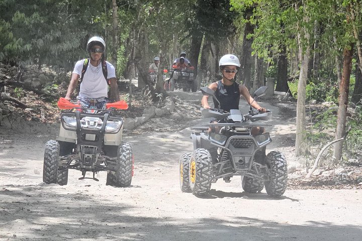 Tour en VTT à travers la jungle et un village maya à Cozumel, Mexique, avec baignade dans un cénote, photo 48 | wizardtrip