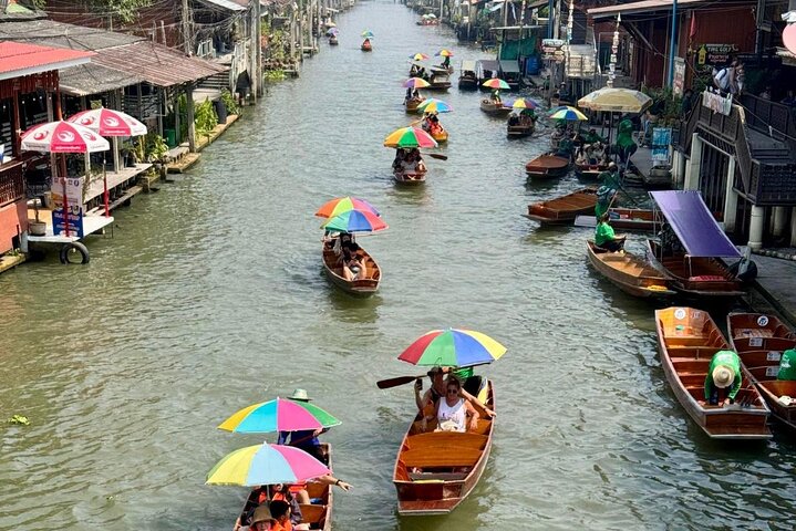 バンコク、タイの水上マーケットと列車マーケットでの列車通過とボートトリップを体験してください、写真8 | wizardtrip