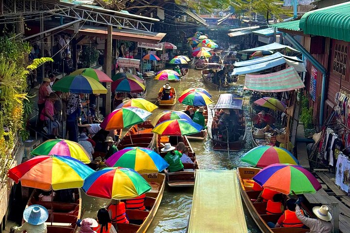 バンコク、タイの水上マーケットと列車マーケットでの列車通過とボートトリップを体験してください、写真27 | wizardtrip