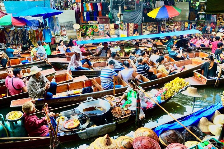 バンコク、タイの水上マーケットと列車マーケットでの列車通過とボートトリップを体験してください、写真33 | wizardtrip