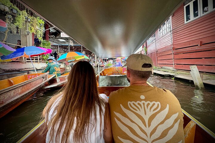 バンコク、タイの水上マーケットと列車マーケットでの列車通過とボートトリップを体験してください、写真46 | wizardtrip
