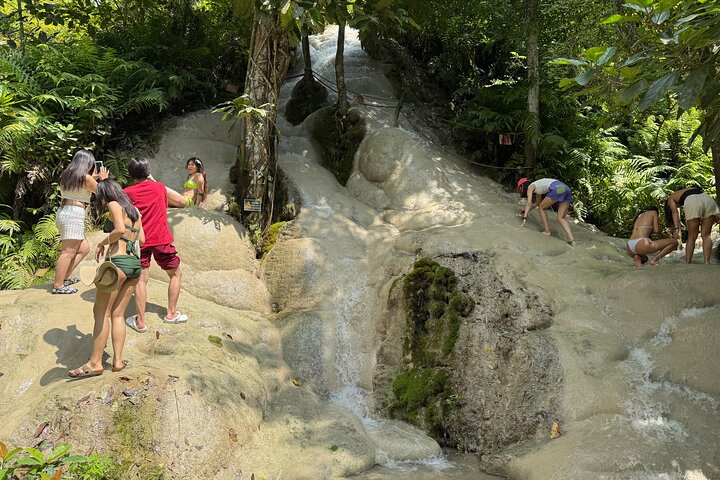 Découvrez un sanctuaire éthique d'éléphants, du rafting sur bambou et des cascades lors d'une excursion d'une journée depuis Chiang Mai, photo 19 | wizardtrip