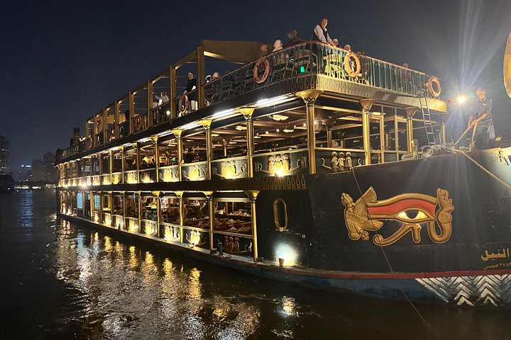 Desfrute de um luxuoso cruzeiro de jantar no Rio Nilo no Cairo com entretenimento ao vivo e vistas deslumbrantes da cidade, foto 24 | wizardtrip