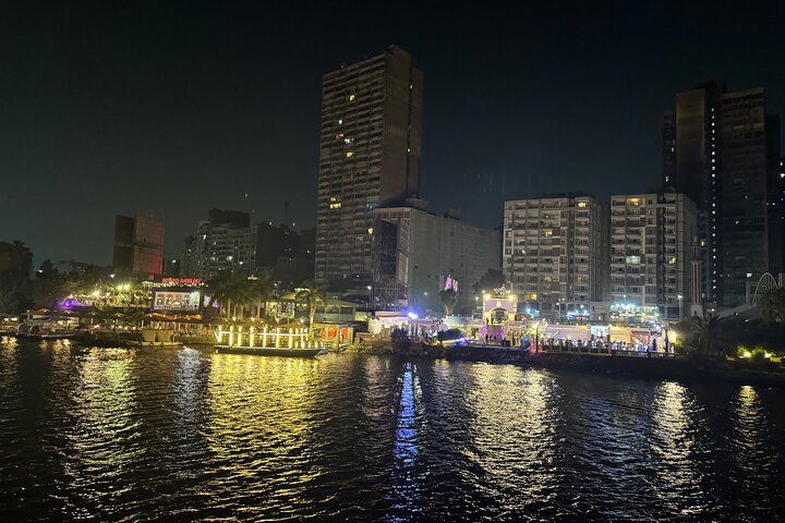 Desfrute de um luxuoso cruzeiro de jantar no Rio Nilo no Cairo com entretenimento ao vivo e vistas deslumbrantes da cidade, foto 30 | wizardtrip