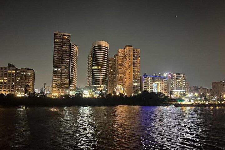 Desfrute de um luxuoso cruzeiro de jantar no Rio Nilo no Cairo com entretenimento ao vivo e vistas deslumbrantes da cidade, foto 39 | wizardtrip