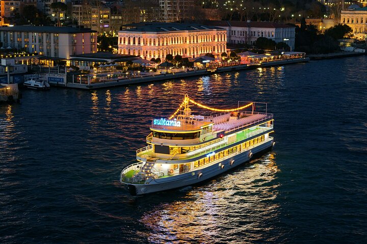 Butalux - Croisière Dîner de Luxe sur le Bosphore | wizardtrip