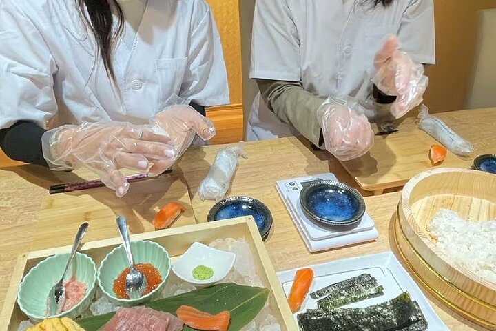 Lær å lage sushi i Kyoto med et praktisk kurs, perfekt for alle ferdighetsnivåer, foto 21 | wizardtrip