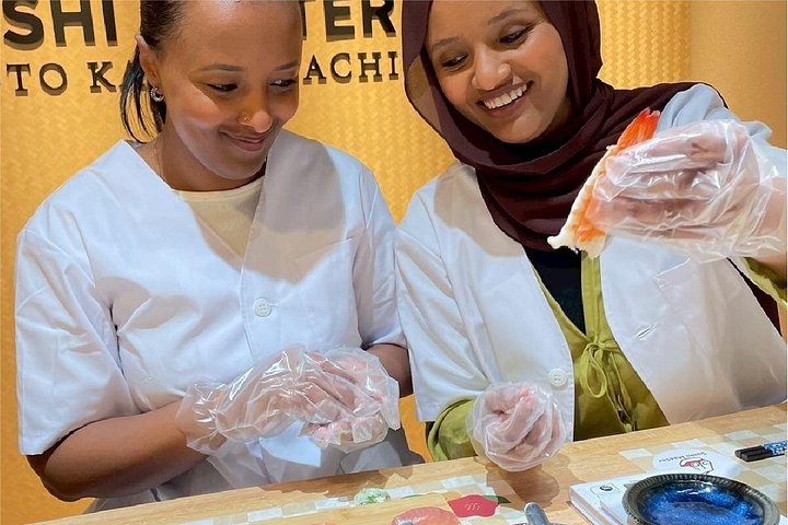 Lær å lage sushi i Kyoto med et praktisk kurs, perfekt for alle ferdighetsnivåer, foto 23 | wizardtrip
