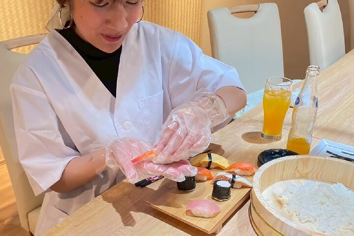 Lær å lage sushi i Kyoto med et praktisk kurs, perfekt for alle ferdighetsnivåer, foto 24 | wizardtrip