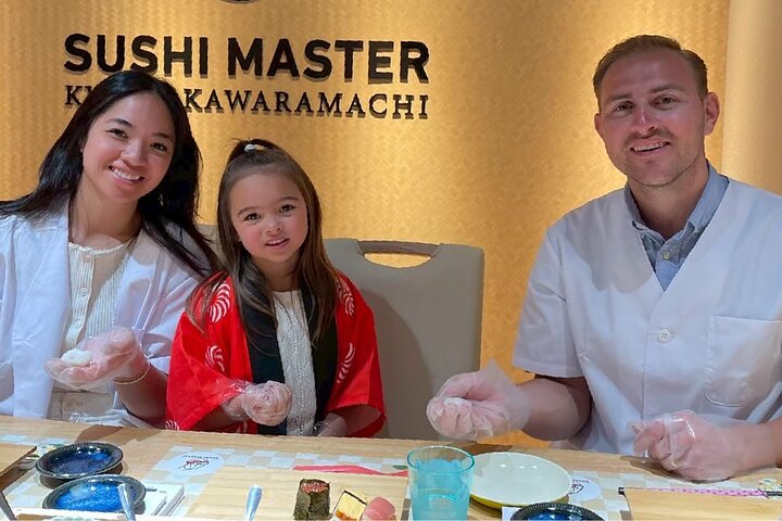 Lær å lage sushi i Kyoto med et praktisk kurs, perfekt for alle ferdighetsnivåer, foto 25 | wizardtrip