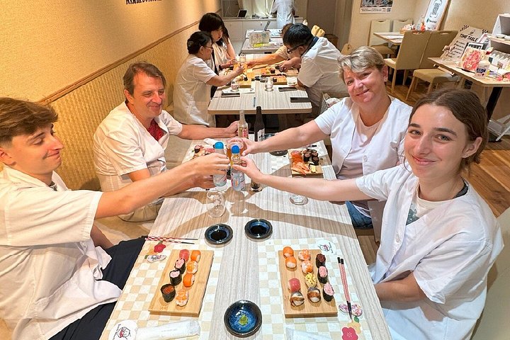 Apprenez à faire des sushis à Osaka Namba avec un cours pratique, photo 30 | wizardtrip