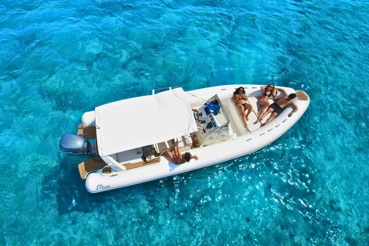 Excursion d'une journée aux îles Égades : Favignana et Levanzo avec déjeuner au départ de Trapani | wizardtrip