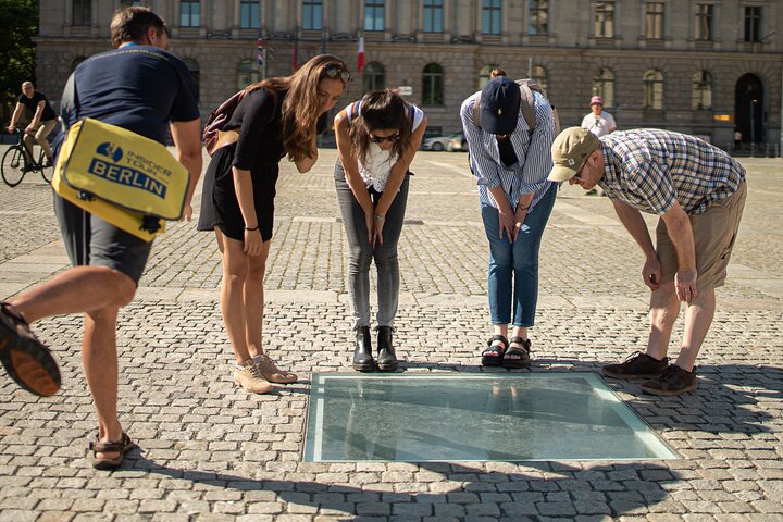 Tour a piedi dei luoghi storici iconici e delle gemme nascoste di Berlino, foto 18 | wizardtrip