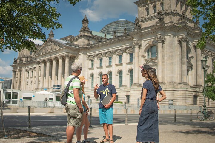 Tour a piedi dei luoghi storici iconici e delle gemme nascoste di Berlino, foto 25 | wizardtrip
