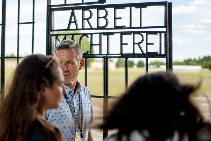 KZ-Gedenkstätte Sachsenhausen Bustour auf Englisch ab Berlin | wizardtrip