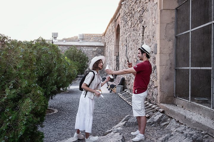 Explore mosteiros históricos, cavernas antigas e adegas renomadas da Armênia em um passeio panorâmico de um dia, foto 11 | wizardtrip