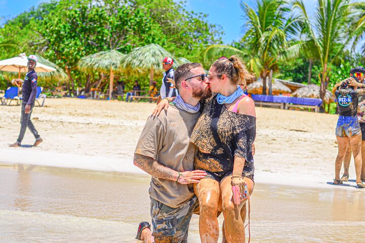 Vive una emocionante aventura en buggy en Punta Cana, conduciendo por paisajes naturales hasta una playa y una cueva, foto 15 | wizardtrip