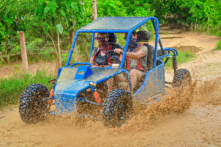 Vive una emocionante aventura en buggy en Punta Cana, conduciendo por paisajes naturales hasta una playa y una cueva, foto 24 | wizardtrip