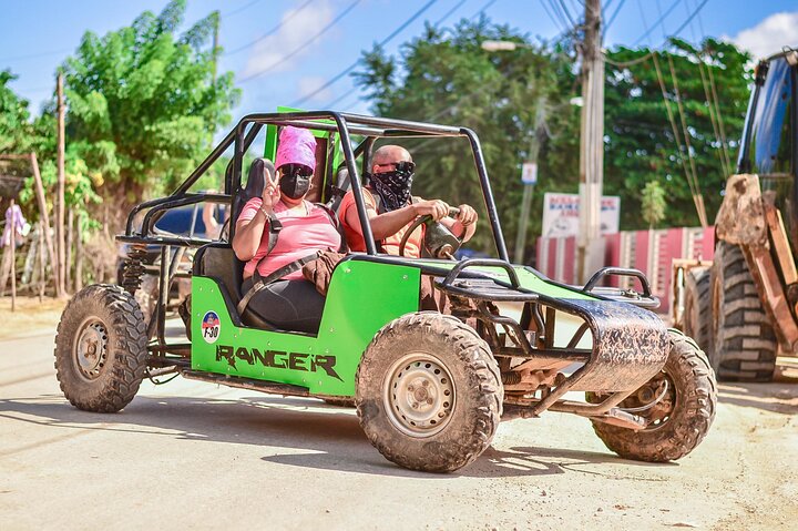 Vive una emocionante aventura en buggy en Punta Cana, conduciendo por paisajes naturales hasta una playa y una cueva, foto 43 | wizardtrip